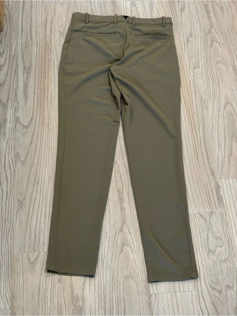 Nike Men's Olive Chino Pants Medium Golf Performance Pants